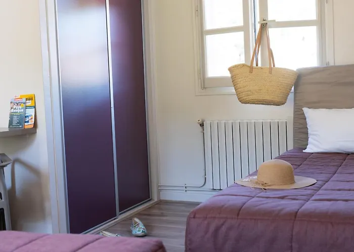 Hotel Juantorena Saint-Etienne-de-Baigorry